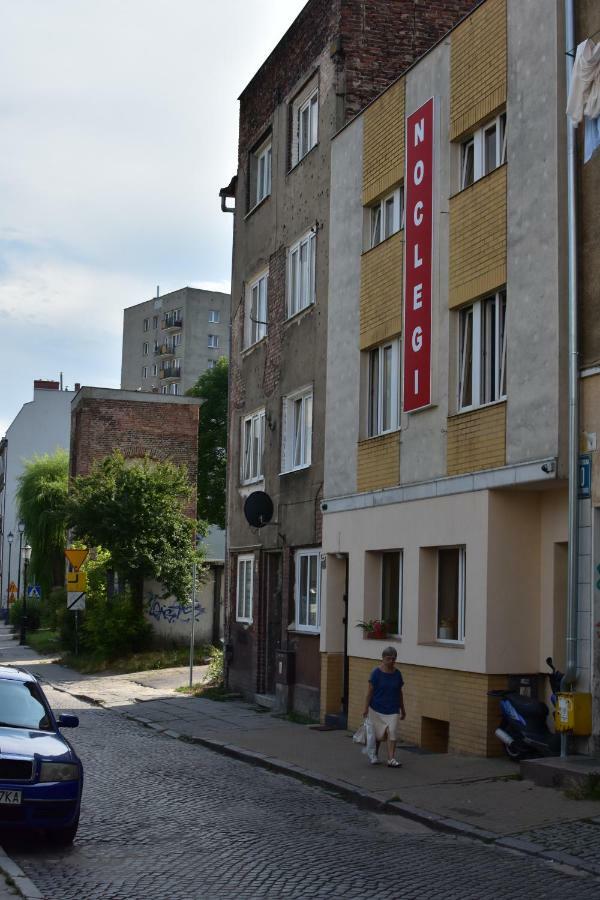 Baltic Hostel กดัญสก์ ภายนอก รูปภาพ