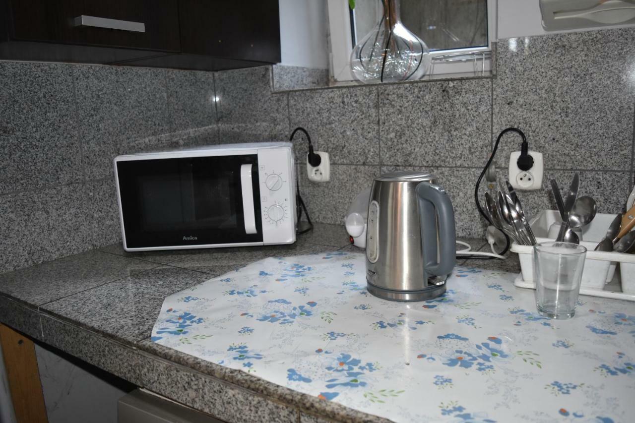 Baltic Hostel กดัญสก์ ภายนอก รูปภาพ